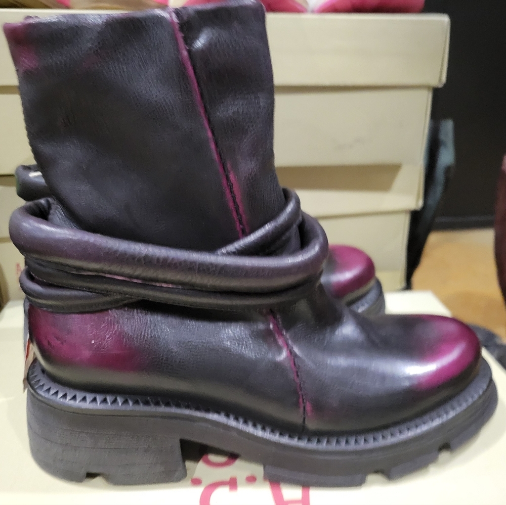 NIB A.S.98 Linder Fushia Black Ankle Boots 37
